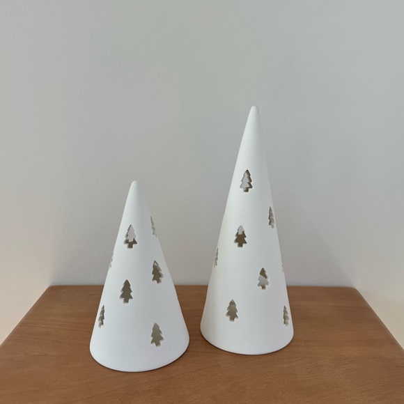 White Ceramic Conical Tree Hurricane Candle Holder - Picture 7 of 9